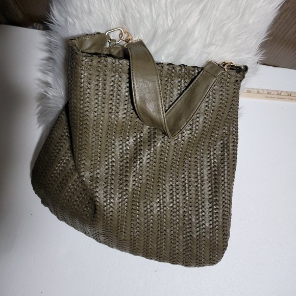 MMS Design Studio Large Olive Green Woven Bucket Bag with Gold Hardware - Picture 9 of 10